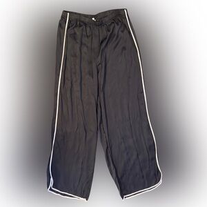 aerie Black Wide-Leg Pants with White Piping